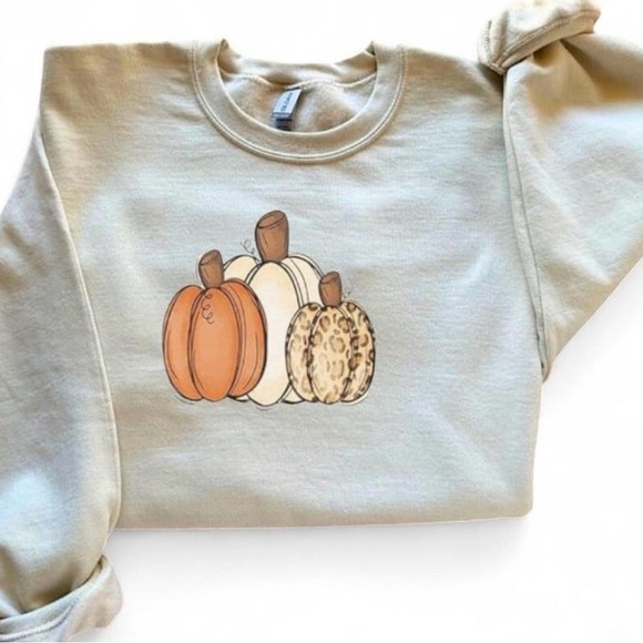 Brand New Handmade Women's Beige Pumpkin Graphic Sweater - Picture 2 of 3